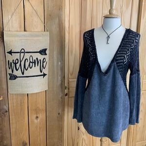 XCVI Slouchy Crochet Shoulder Top Sz L/XL